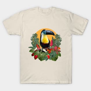 Drawn polygonal art of toucan birds. T-Shirt